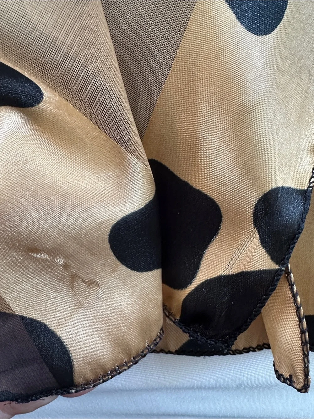 Vintage City‎ One Animal Print Satin Polyester Square Scarf in Gold & Black